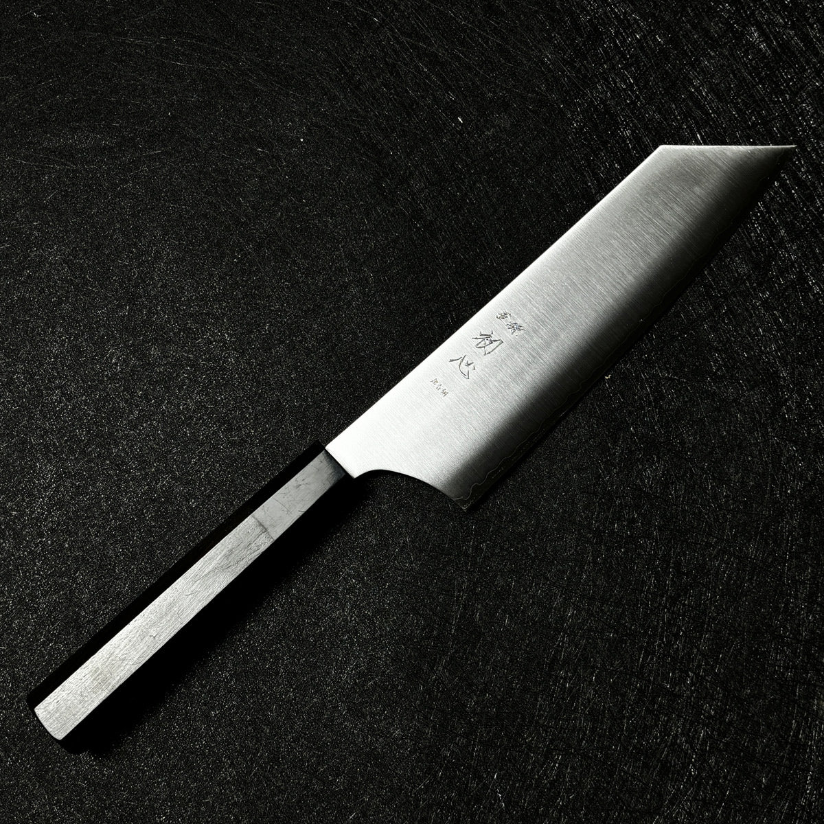 japan-origin  Hatsukokoro chef knife 210/240mm gyutoknife  stainless steel clad with super blue steel   sujihiki Bunka  knife